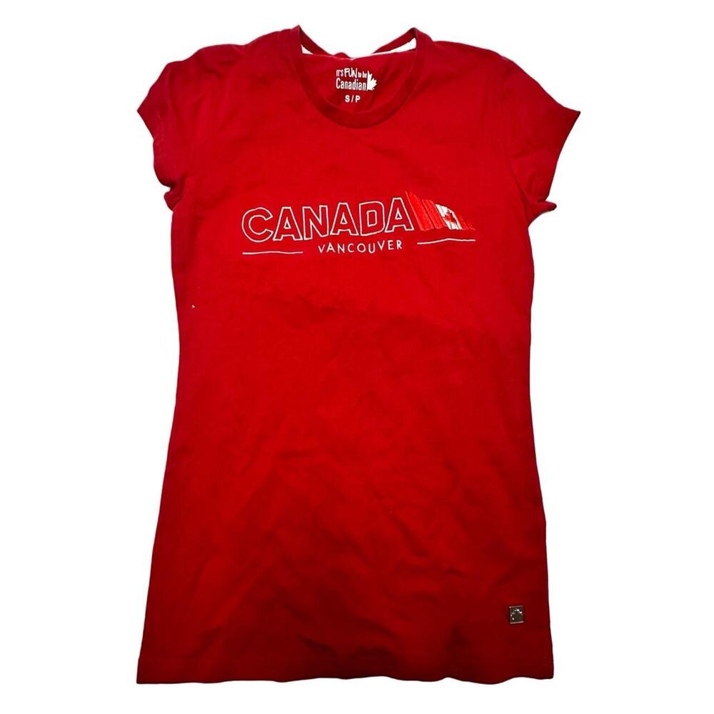 It’s Fun To Be Canadian Size S 100% Cotton Red Fitted Baby Tee Embroidered Logo - Picture 2 of 6